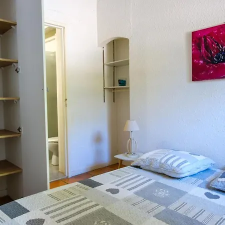 Petite Maison Vue Mer&piscine Hébergement de vacances *