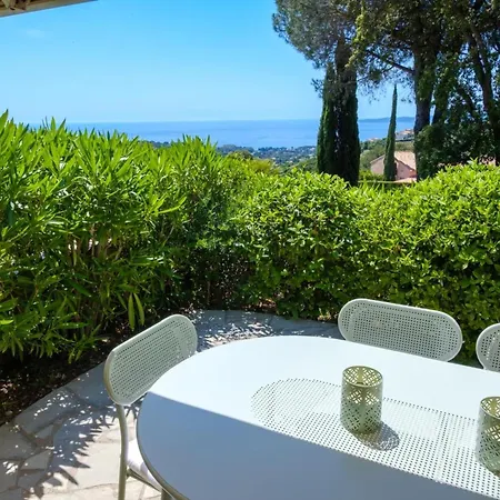 Petite Maison Vue Mer&piscine * Roquebrune-sur Argens